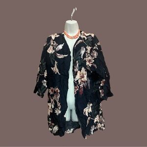 Stunning Black Kimono Cardigan (Size Small) – Vibrant Floral Print – NWOT